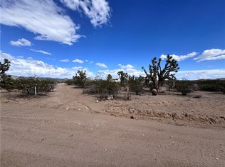 21188 S Cheyenne Rd, Yucca, AZ 86438