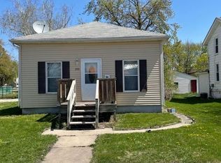 205 Denver St, Waterloo, IA 50701