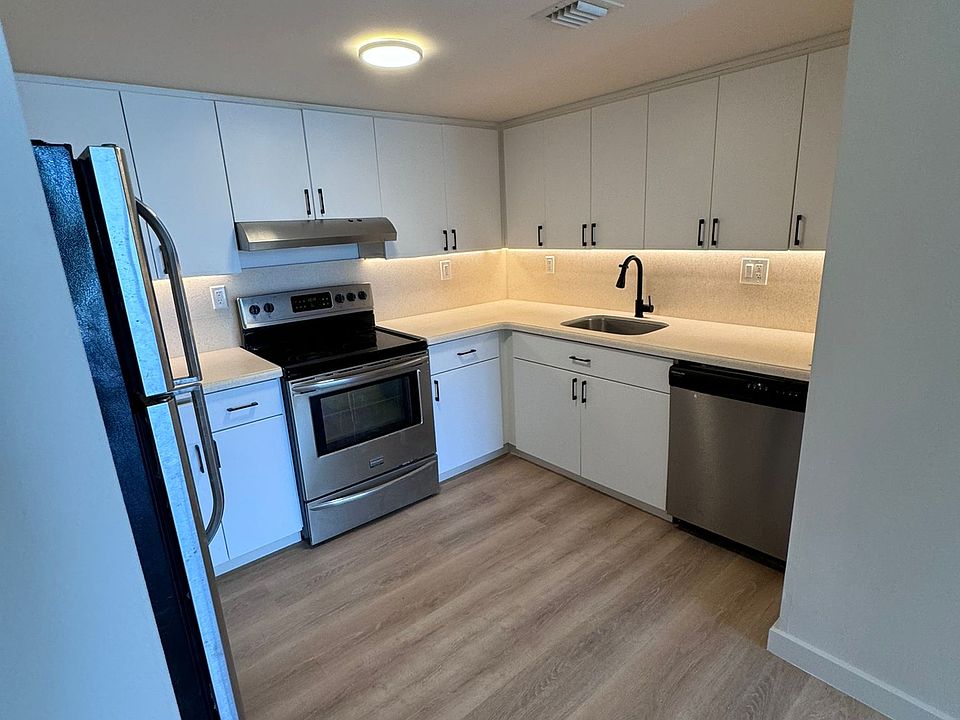 1st image of 7832 Collins Ave APT 404