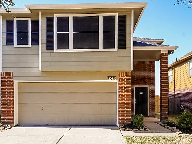 3615 Rolling Springs Ln — Photo 1
