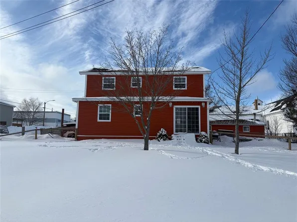 17 Lundberg Avenue, Buchans, NL A0H1G0