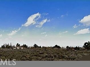 8581 Roosevelt Ln, Phelan, CA 92371