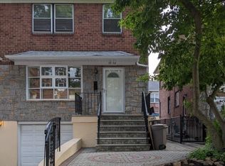 5808 183rd St, Flushing, NY 11365