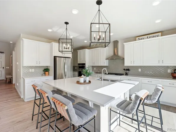 7240 S White Crow Way, Aurora, CO 80016
