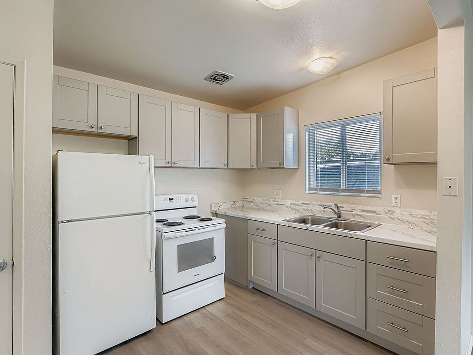 1st image of 639 3rd Ave S APT 43