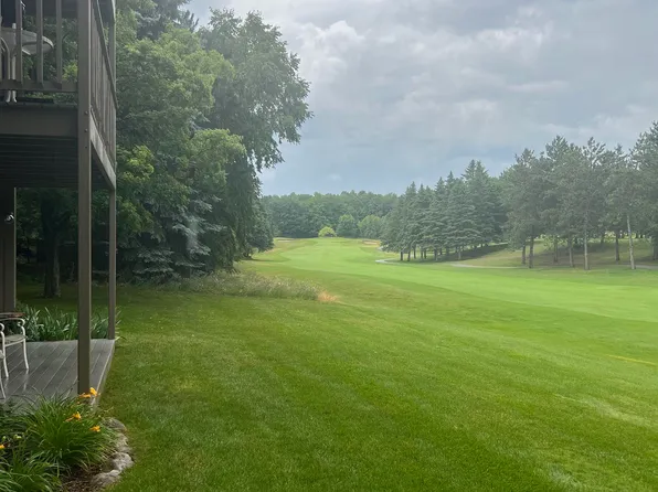 5524 Golfview Ct, Williamsburg, MI 49690