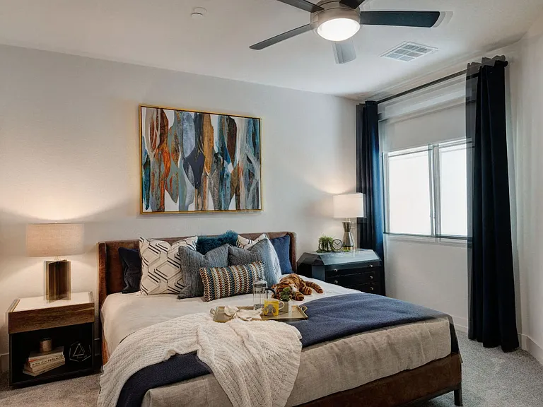 Scottsdale Grand — Photo 49