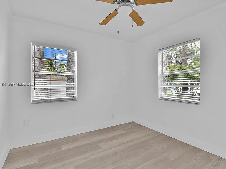 2217 SW 1st Ct — Photo 36