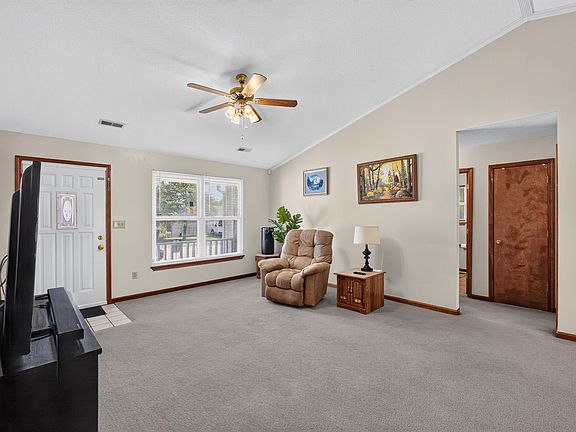 5th image of 2013 Osage Dr