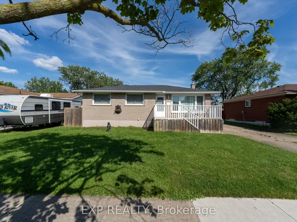 7040 Warden Ave, Niagara Falls, ON L2G 5P5