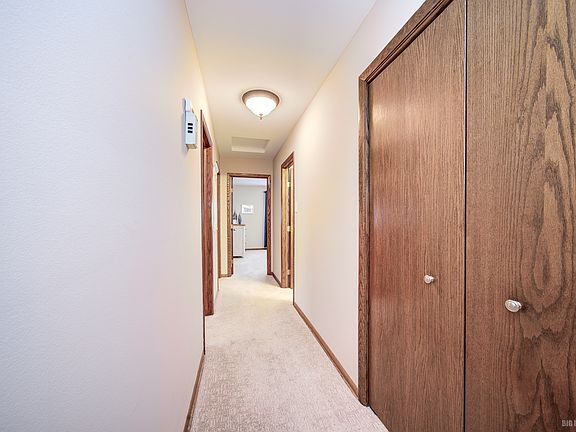 4th image of 16353 Cobbler Ct