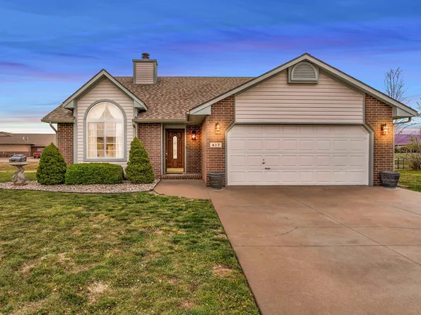 417 Victoria Ct, Newton, KS 67114