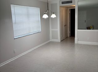 489 Flanders Way, Delray Beach, FL 33484