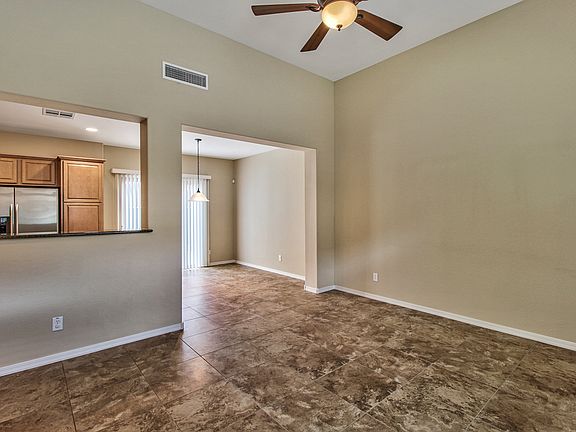 5th image of 3659 E Zachary Dr