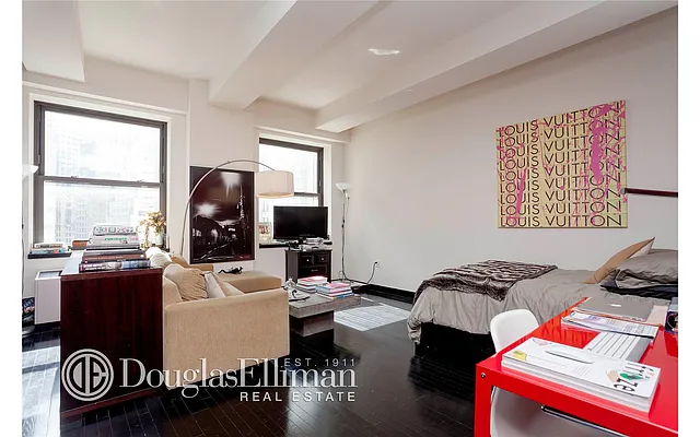 Rented by Douglas Elliman | media 29