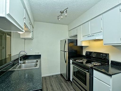 2nd image of 400 Kenniston Dr APT 205