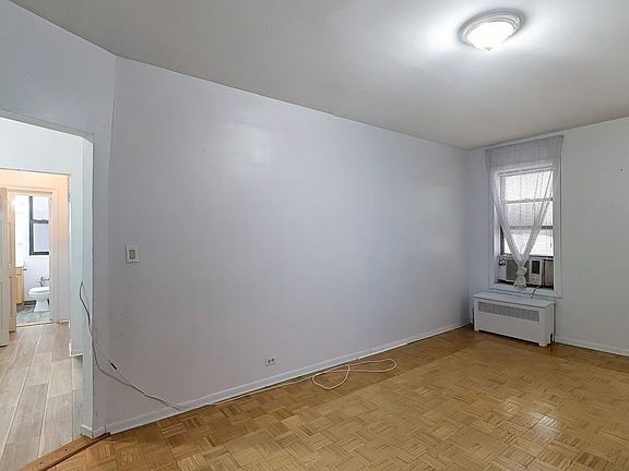 3rd image of 3111 Brighton First Pl #2B