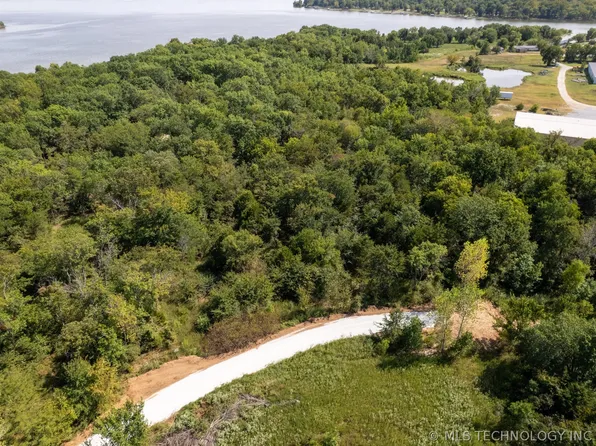 37 S Highway 125, Afton, OK 74331