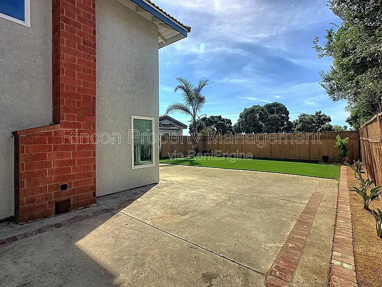 2585 Warbler Ave — Photo 18
