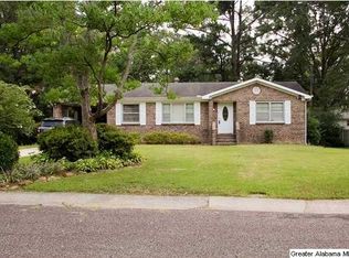 661 Oakmoor Dr, Birmingham, AL 35209