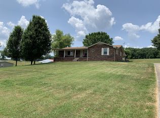 885 Tidwell Rd, Burns, TN 37029