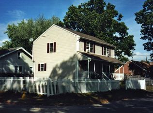 28 Begley St, Springfield, MA 01109