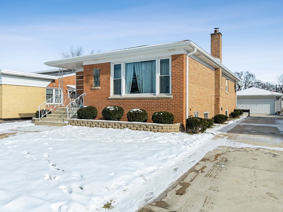 1st image of 8715 Stevens Dr