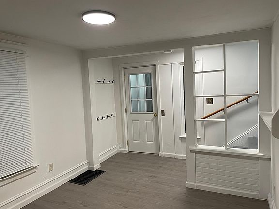 3rd image of 354 Arlington St