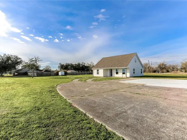 1652 E Tank Farm Rd, Lake Charles, LA 70607
