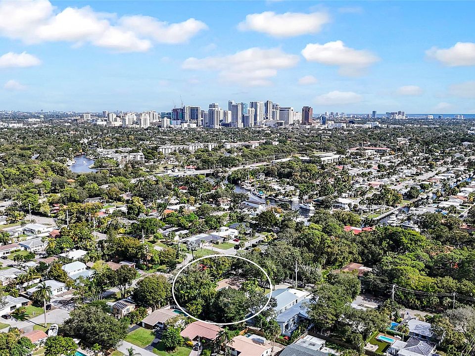 1st image of 1401 SW 15th Avenue