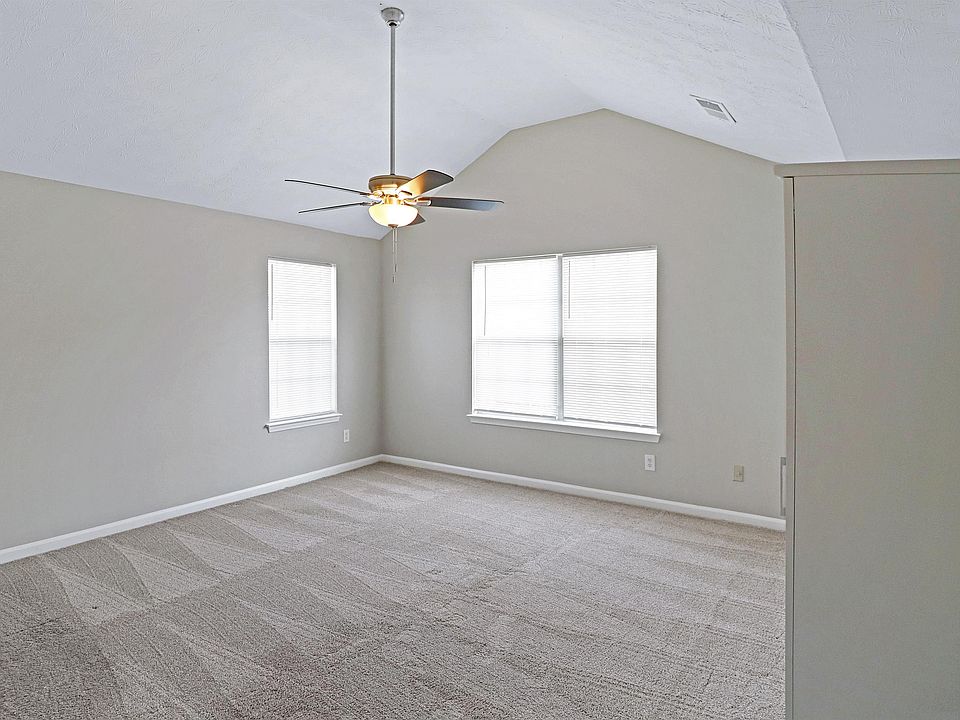 1st image of 1310 Labrador Ln #2D-809597