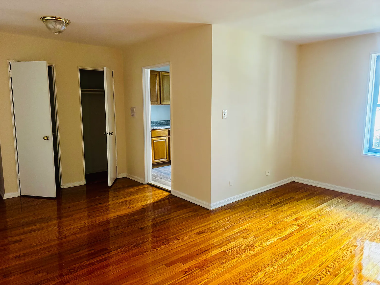 1 bed, $2,075 — Photo 4