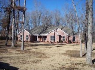208 W Blake H Ln, Beebe, AR 72012