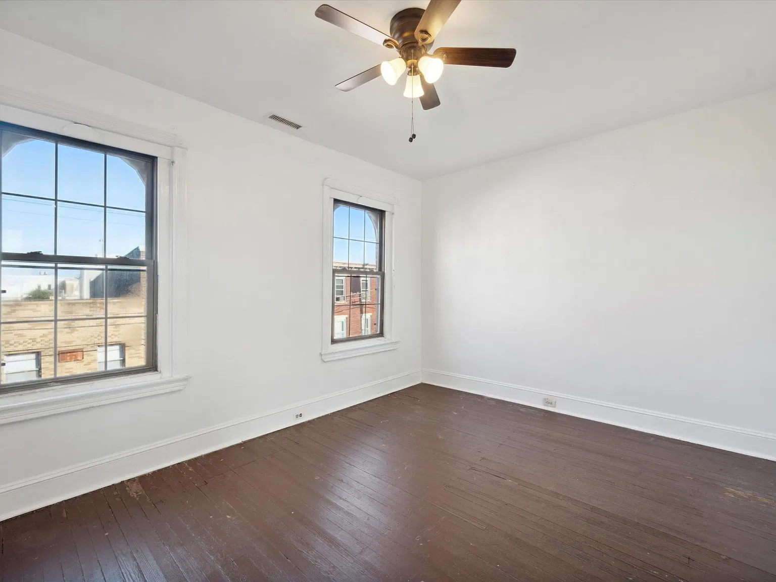 Studio, 550 sqft, $1,200 — Photo 2