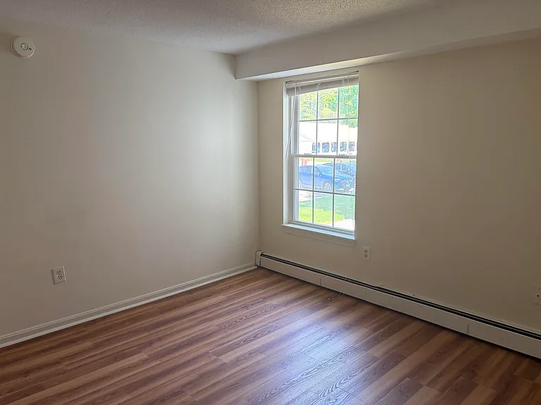 1007 White Cedar Blvd — Photo 14