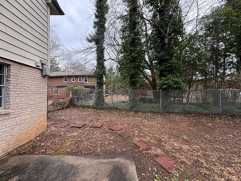 2319 Albright Dr — Photo 45
