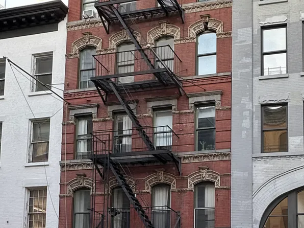 135 West 24th Street image 17 of 17