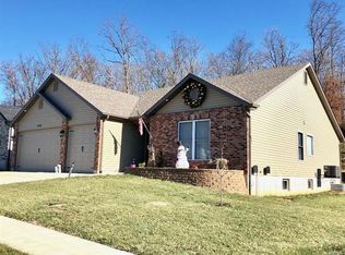 1350 Farnman Dr, Herculaneum, MO 63048