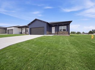4889 Ridgewood Ln, Springfield, MO 65809