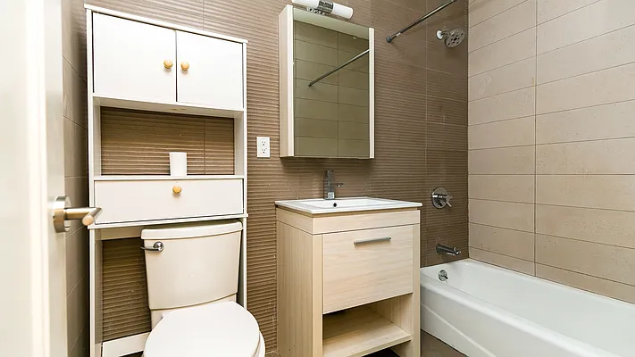 Rented by Nooklyn NYC LLC | media 3