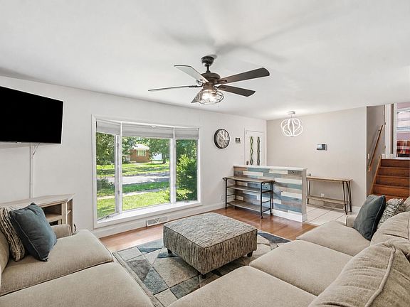 5th image of 2816 188th St