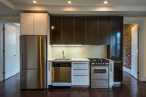 Rented by Nooklyn NYC LLC | media 34