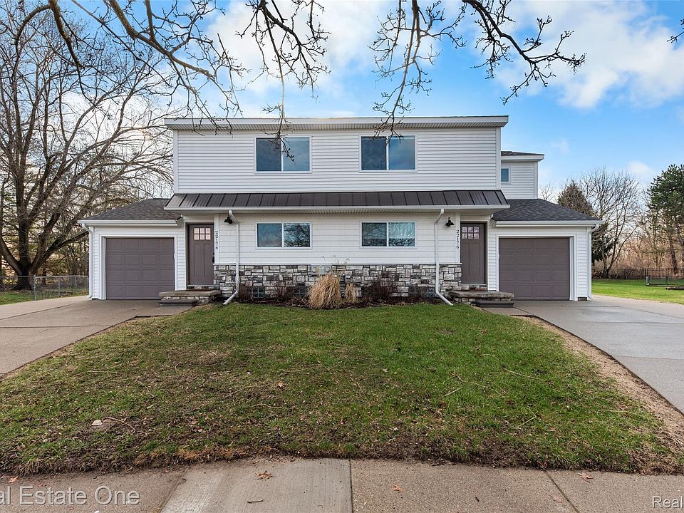 1st image of 22174 Brookfield Dr