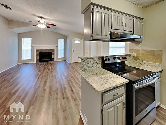4th image of 5311 Rowcrop Dr