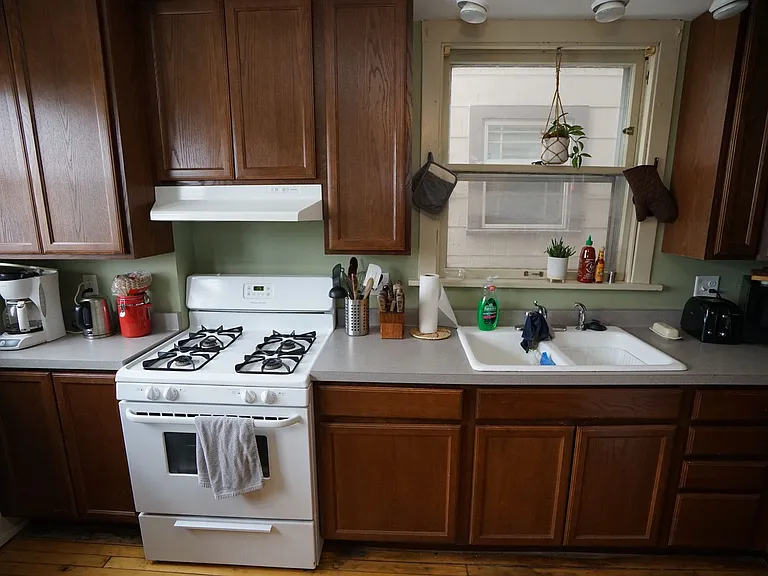 316 W Wilson St — Photo 15