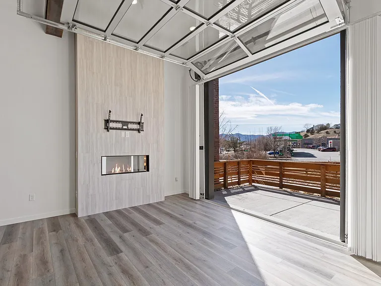 10125 Morrison Rd — Photo 7