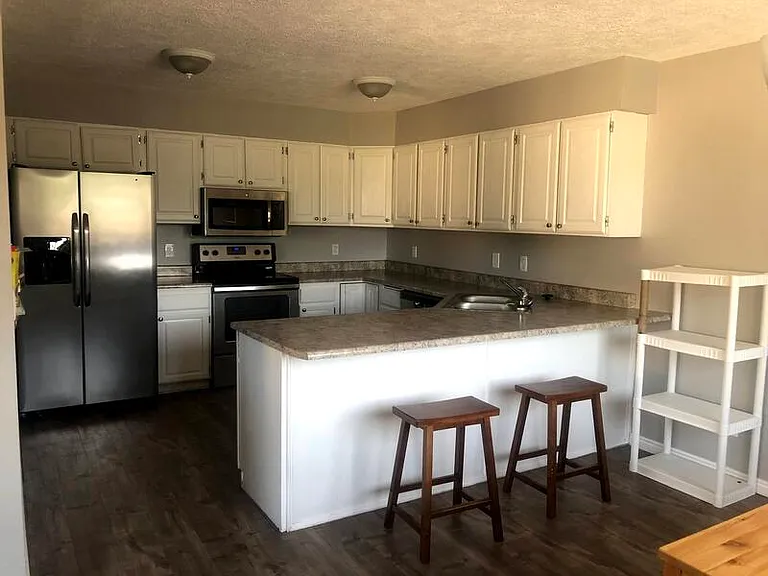 1154 W 650 N — Photo 10