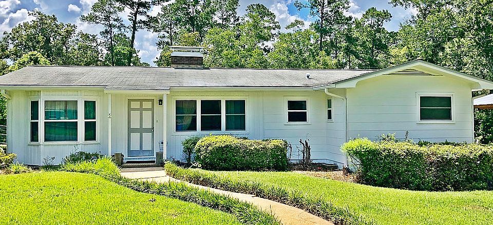 1st image of 912 Circle Dr