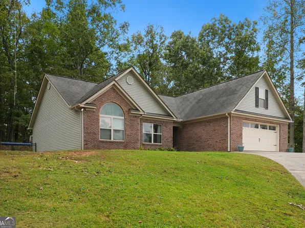 563 Applewood Ct, Clarkesville, GA 30523
