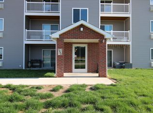 1966 15th Ave SE #3, Dyersville, IA 52040